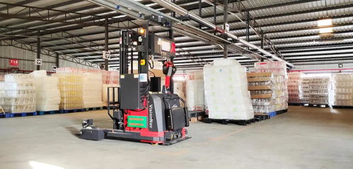 無人叉車在多樓層物料轉運中進行協作助力知名食品加工企業實現智能化生產管理