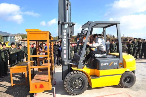 貴州平壩學習裝載機費用咨詢 現代