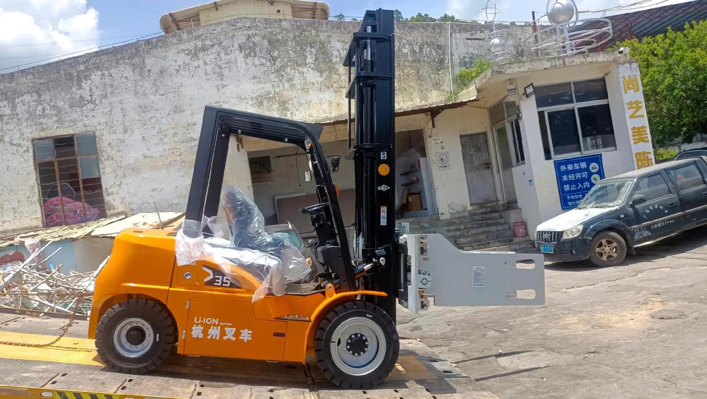 選擇叉車租賃 專業服務讓運營更高效