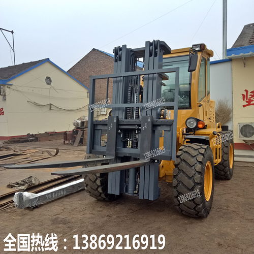 4噸越野叉車帶吊臂升高5米帶側移功能解析